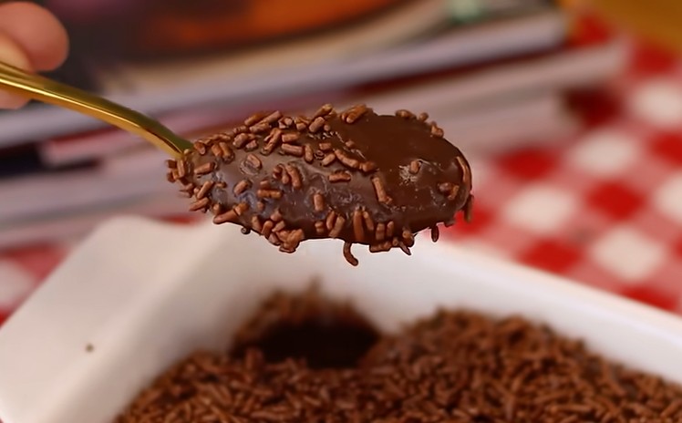 Brigadeiro de Colher com 3 Ingredientes